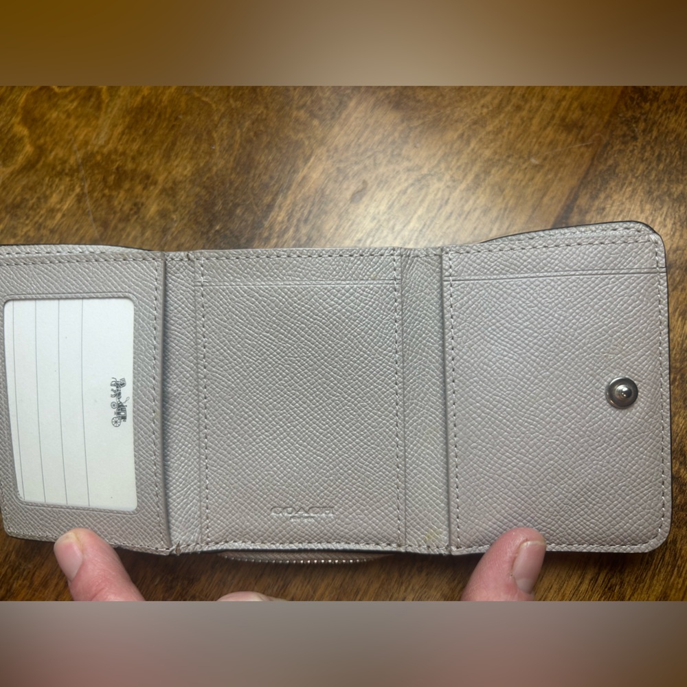 Coach Leather Wallet - Picture 9 of 16